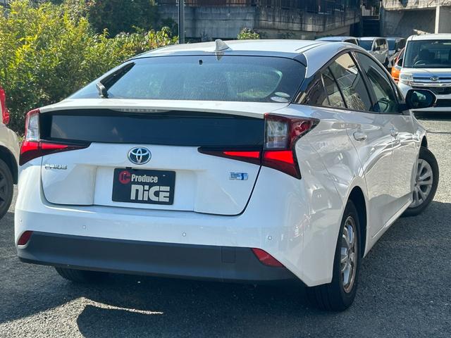 プリウス Ｓ　衝突軽減ブレーキ・純正ナビ・バックカメラ・ＬＥＤヘッドライト・純正アルミホイール・レーンキープアシスト・オートマチックハイビーム・コーナーセンサー・クルコン・Ｂｌｕｅｔｏｏｔｈ・プッシュスタート・（28枚目）