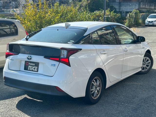 プリウス Ｓ　衝突軽減ブレーキ・純正ナビ・バックカメラ・ＬＥＤヘッドライト・純正アルミホイール・レーンキープアシスト・オートマチックハイビーム・コーナーセンサー・クルコン・Ｂｌｕｅｔｏｏｔｈ・プッシュスタート・（31枚目）