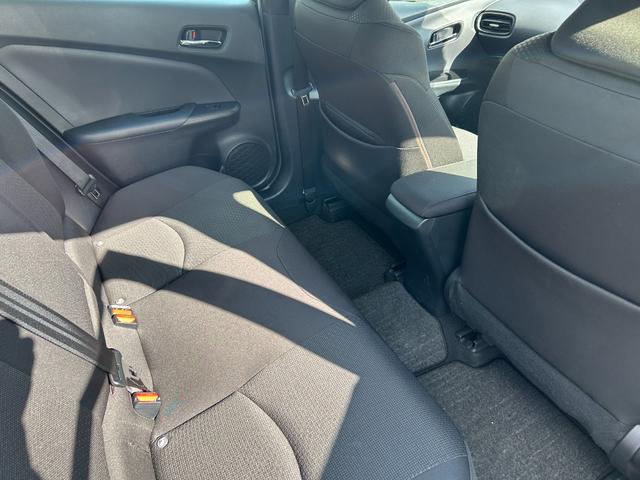 プリウス Ｓ　衝突軽減ブレーキ・純正ナビ・バックカメラ・ＬＥＤヘッドライト・純正アルミホイール・レーンキープアシスト・オートマチックハイビーム・コーナーセンサー・クルコン・Ｂｌｕｅｔｏｏｔｈ・プッシュスタート・（52枚目）