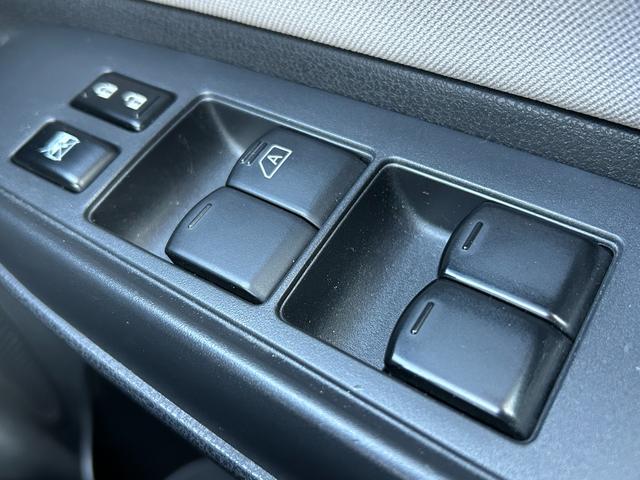 ノート e-パワー X エマージェンシーブレーキ・純正ナビ・アラウンドビューモニター・ETC・Bluetooth・レーンキープ・コーナーセンサー・ドライブレコーダ・社外アルミホイール・フルセグ・スマートキー・プッシュスタート(36枚目)