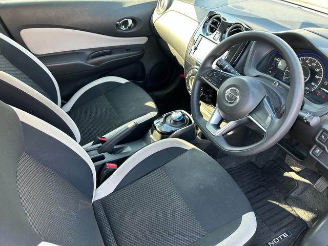 ノート ｅ－パワー　Ｘ　エマージェンシーブレーキ・アラウンドビューモニター・純正ナビ・衝突軽減ブレーキ・ＥＴＣ・ＬＥＤ・レーンキープ・コーナーセンサー・純正ＡＷ・フルセグ・Ｂｌｕｅｔｏｏｔｈ・ドラレコ・デジタルインナーミラー（49枚目）