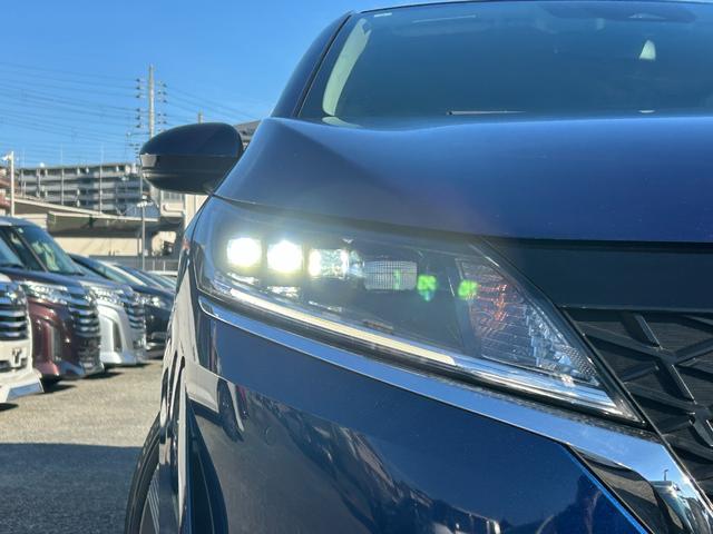 ノート Ｘ　エマージェンシーブレーキ・電子パーキング・ブレーキホールド・コーナーセンサー・ＬＥＤヘッドライト・フォグランプ・オートエアコン・オートマチックハイビーム・プッシュスタート・スマートキー・電動格納ミラー（11枚目）