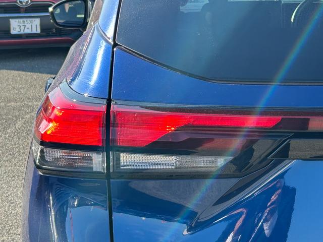 ノート Ｘ　エマージェンシーブレーキ・電子パーキング・ブレーキホールド・コーナーセンサー・ＬＥＤヘッドライト・フォグランプ・オートエアコン・オートマチックハイビーム・プッシュスタート・スマートキー・電動格納ミラー（24枚目）