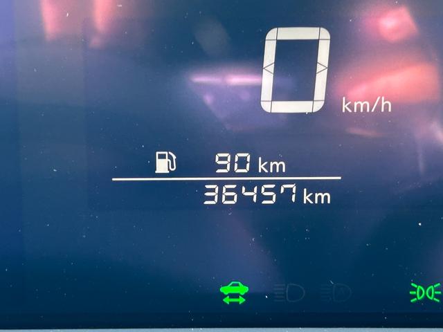 ノート Ｘ　エマージェンシーブレーキ・電子パーキング・ブレーキホールド・コーナーセンサー・ＬＥＤヘッドライト・フォグランプ・オートエアコン・オートマチックハイビーム・プッシュスタート・スマートキー・電動格納ミラー（40枚目）