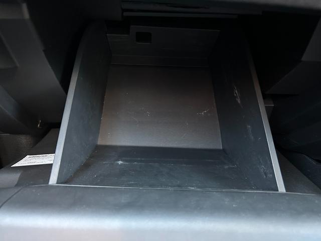 ノート Ｘ　エマージェンシーブレーキ・電子パーキング・ブレーキホールド・コーナーセンサー・ＬＥＤヘッドライト・フォグランプ・オートエアコン・オートマチックハイビーム・プッシュスタート・スマートキー・電動格納ミラー（57枚目）