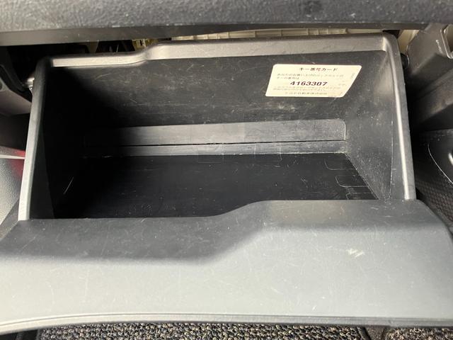 シエンタ Ｘ　衝突軽減ブレーキ・パワースライドドア・純正ナビ・バックカメラ・レーンキープ・オートマチックハイビーム・Ｂｌｕｅｔｏｏｔｈ・プッシュスタート・スマートキー・電動格納ウィンカーミラー・アイドリングストップ（64枚目）