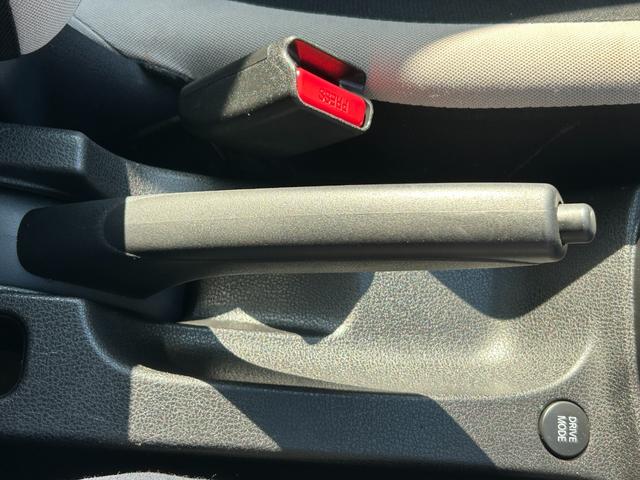 ノート ｅ－パワー　Ｘ　アラウンドビューモニター・エマージェンシーブレーキ・カロッツェリアナビ・社外アルミ・レーンキープ・フルセグＴＶ・Ｂｌｕｅｔｏｏｔｈ・コーナーセンサー・クルーズコントロール・プッシュスタート・スマキー（36枚目）