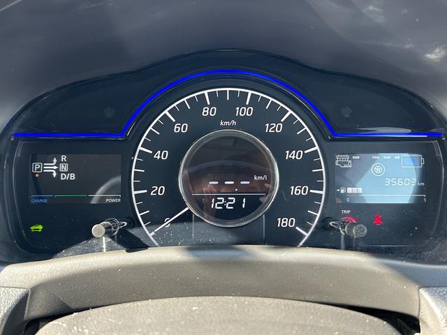 ノート ｅ－パワー　Ｘ　アラウンドビューモニター・エマージェンシーブレーキ・カロッツェリアナビ・社外アルミ・レーンキープ・フルセグＴＶ・Ｂｌｕｅｔｏｏｔｈ・コーナーセンサー・クルーズコントロール・プッシュスタート・スマキー（46枚目）