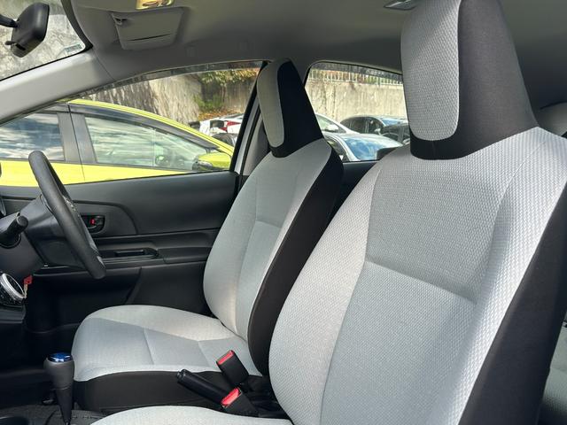 アクア Ｌ　ＫＥＮＷＯＯＤナビ・バックカメラ・ビルトインＥＴＣ・オートエアコン・キーレスエントリー・アイドリングストップ・電動格納ミラー・ウィンカーミラー・パワーウインドウ・横滑り防止装置・パワステ・エアバック（54枚目）