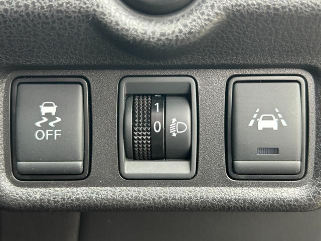 ノート Ｘ　エマージェンシーブレーキ・アラウンドビューモニター・コーナーセンサー・社外ナビ・ＥＴＣ・レーンキープ・ＡＵＴＥＣＨホイール・ドラレコ・プッシュスタート・スマキー・アイドリングストップ・電動格納ミラー（34枚目）