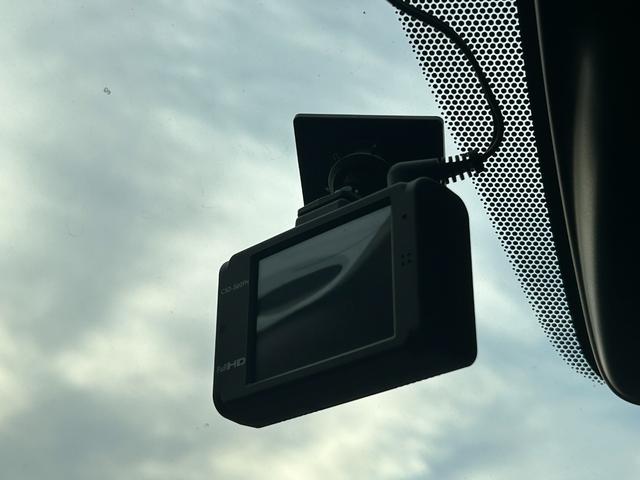 ノート Ｘ　エマージェンシーブレーキ・アラウンドビューモニター・コーナーセンサー・社外ナビ・ＥＴＣ・レーンキープ・ＡＵＴＥＣＨホイール・ドラレコ・プッシュスタート・スマキー・アイドリングストップ・電動格納ミラー（44枚目）