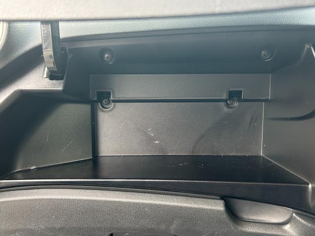 ノート Ｘ　エマージェンシーブレーキ・アラウンドビューモニター・コーナーセンサー・社外ナビ・ＥＴＣ・レーンキープ・ＡＵＴＥＣＨホイール・ドラレコ・プッシュスタート・スマキー・アイドリングストップ・電動格納ミラー（59枚目）