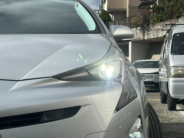 プリウス Sセーフティプラス トヨタセーフティーセンス・レーダークルコン・コーナーセンサー・純正ナビ・バックカメラ・ビルトインETC・レーンキープ・オートマチックハイビーム・ドラレコ・Bluetooth・LEDヘッドライト・フォグ(10枚目)