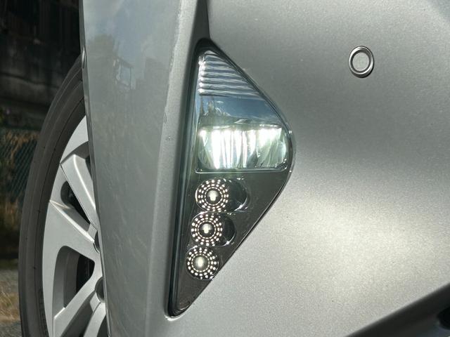 プリウス Sセーフティプラス トヨタセーフティーセンス・レーダークルコン・コーナーセンサー・純正ナビ・バックカメラ・ビルトインETC・レーンキープ・オートマチックハイビーム・ドラレコ・Bluetooth・LEDヘッドライト・フォグ(13枚目)