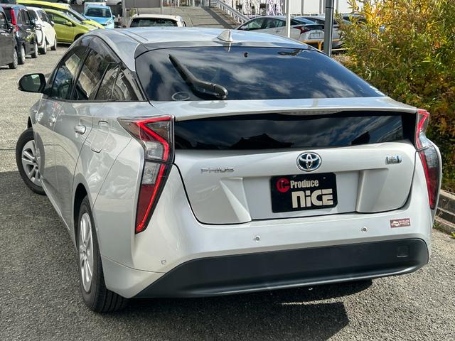 プリウス Sセーフティプラス トヨタセーフティーセンス・レーダークルコン・コーナーセンサー・純正ナビ・バックカメラ・ビルトインETC・レーンキープ・オートマチックハイビーム・ドラレコ・Bluetooth・LEDヘッドライト・フォグ(19枚目)