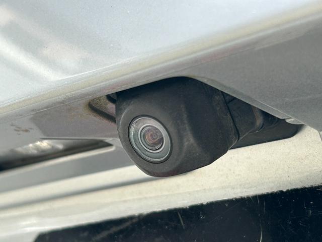 プリウス Sセーフティプラス トヨタセーフティーセンス・レーダークルコン・コーナーセンサー・純正ナビ・バックカメラ・ビルトインETC・レーンキープ・オートマチックハイビーム・ドラレコ・Bluetooth・LEDヘッドライト・フォグ(25枚目)