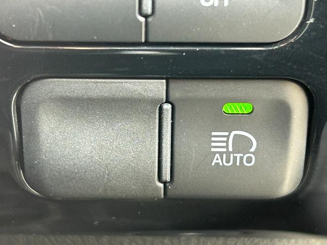 プリウス Sセーフティプラス トヨタセーフティーセンス・レーダークルコン・コーナーセンサー・純正ナビ・バックカメラ・ビルトインETC・レーンキープ・オートマチックハイビーム・ドラレコ・Bluetooth・LEDヘッドライト・フォグ(36枚目)