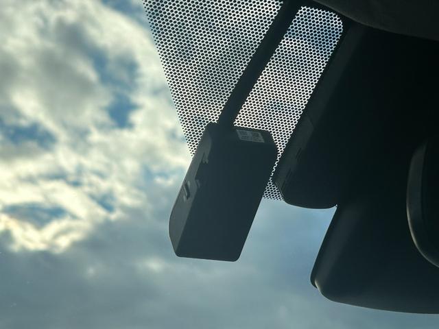 プリウス Sセーフティプラス トヨタセーフティーセンス・レーダークルコン・コーナーセンサー・純正ナビ・バックカメラ・ビルトインETC・レーンキープ・オートマチックハイビーム・ドラレコ・Bluetooth・LEDヘッドライト・フォグ(52枚目)