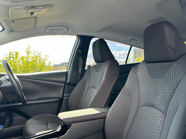 プリウス Sセーフティプラス トヨタセーフティーセンス・レーダークルコン・コーナーセンサー・純正ナビ・バックカメラ・ビルトインETC・レーンキープ・オートマチックハイビーム・ドラレコ・Bluetooth・LEDヘッドライト・フォグ(61枚目)