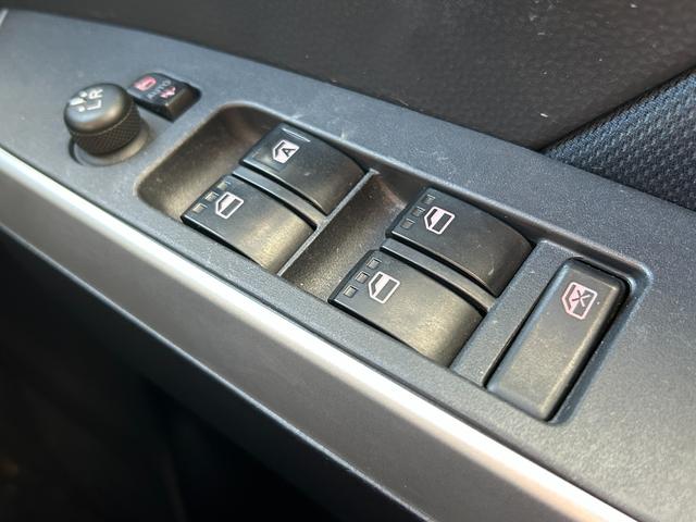 ルーミー カスタムG トヨタセーフティーセンス・両側電動ドア・パノラミックビューモニター・レーンキープ・レーダークルコン・子パーキング・シートヒーター・純正ナビ・ビルトインETC・コーナーセンサー・前後ドラレコ・フルセグ(38枚目)