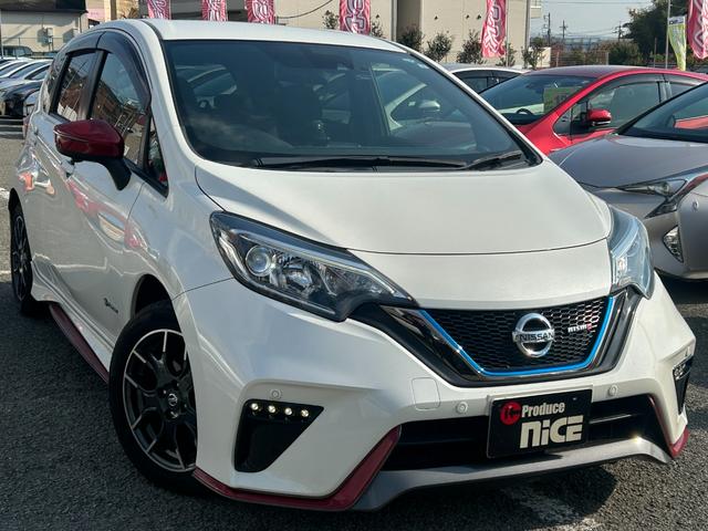 ノート e-パワーニスモ エマージェンシーブレーキ・アラウンドビューモニター・コーナーセンサー・LEDヘッドライト・レーンキープ・純正ナビ・ETC・純正アルミ・ドラレコ・Bluetooth・プッシュスタート・nismoシート(6枚目)