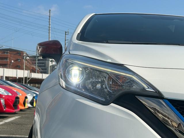 ノート e-パワーニスモ エマージェンシーブレーキ・アラウンドビューモニター・コーナーセンサー・LEDヘッドライト・レーンキープ・純正ナビ・ETC・純正アルミ・ドラレコ・Bluetooth・プッシュスタート・nismoシート(11枚目)