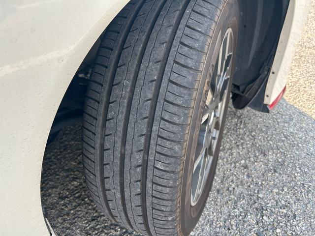 ノート e-パワーニスモ エマージェンシーブレーキ・アラウンドビューモニター・コーナーセンサー・LEDヘッドライト・レーンキープ・純正ナビ・ETC・純正アルミ・ドラレコ・Bluetooth・プッシュスタート・nismoシート(17枚目)