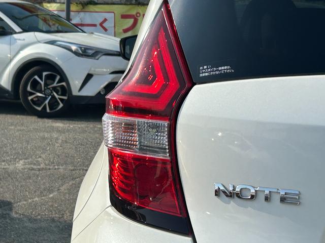 ノート e-パワーニスモ エマージェンシーブレーキ・アラウンドビューモニター・コーナーセンサー・LEDヘッドライト・レーンキープ・純正ナビ・ETC・純正アルミ・ドラレコ・Bluetooth・プッシュスタート・nismoシート(24枚目)