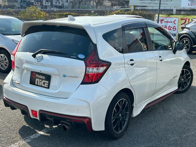 ノート e-パワーニスモ エマージェンシーブレーキ・アラウンドビューモニター・コーナーセンサー・LEDヘッドライト・レーンキープ・純正ナビ・ETC・純正アルミ・ドラレコ・Bluetooth・プッシュスタート・nismoシート(33枚目)