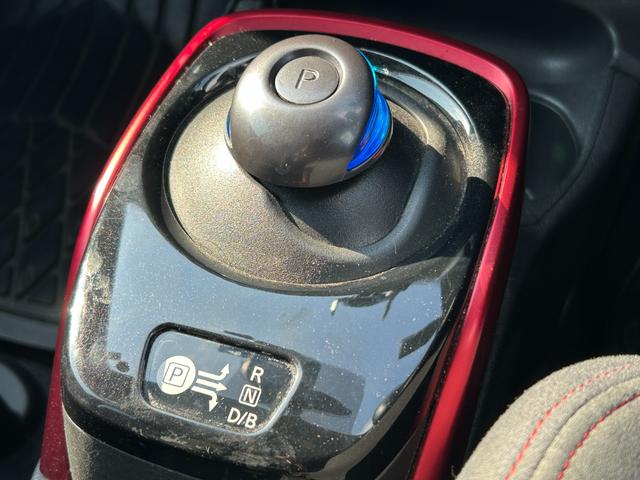 ノート e-パワーニスモ エマージェンシーブレーキ・アラウンドビューモニター・コーナーセンサー・LEDヘッドライト・レーンキープ・純正ナビ・ETC・純正アルミ・ドラレコ・Bluetooth・プッシュスタート・nismoシート(41枚目)