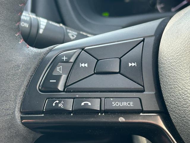 ノート e-パワーニスモ エマージェンシーブレーキ・アラウンドビューモニター・コーナーセンサー・LEDヘッドライト・レーンキープ・純正ナビ・ETC・純正アルミ・ドラレコ・Bluetooth・プッシュスタート・nismoシート(50枚目)