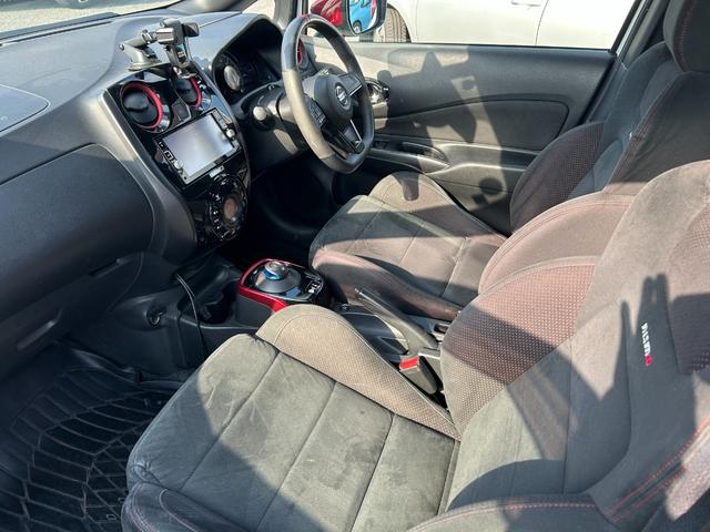 ノート e-パワーニスモ エマージェンシーブレーキ・アラウンドビューモニター・コーナーセンサー・LEDヘッドライト・レーンキープ・純正ナビ・ETC・純正アルミ・ドラレコ・Bluetooth・プッシュスタート・nismoシート(61枚目)