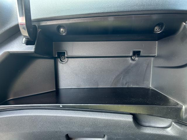 ノート e-パワーニスモ エマージェンシーブレーキ・アラウンドビューモニター・コーナーセンサー・LEDヘッドライト・レーンキープ・純正ナビ・ETC・純正アルミ・ドラレコ・Bluetooth・プッシュスタート・nismoシート(64枚目)