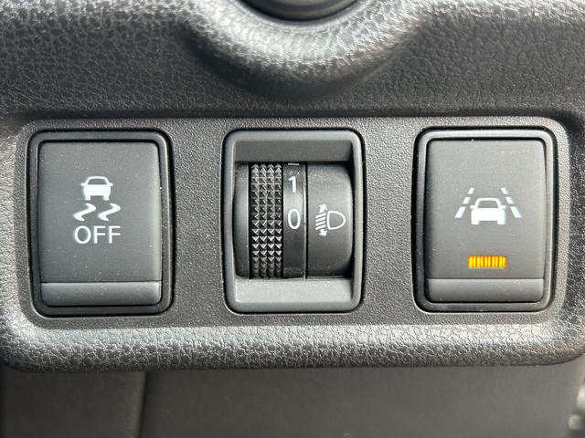 ノート e-パワー X エマージェンシーブレーキ・アラウンドビューモニター・純正ナビ・ETC・Bluetooth ・レーンキープアシスト・コーナーセンサー・フルセグ・スマートキー・プッシュスタート・オートエアコン・電格ミラー(34枚目)