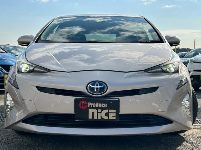 プリウス Sセーフティプラス 衝突軽減ブレーキ・バックカメラ・純正9インチナビ・デジタルミラー・ETC・レザーシートカバー・レーンキープ・オートハイビーム・LED・純正アルミホイール・フルセグ・Bluetooth・コーナーセンサー(9枚目)