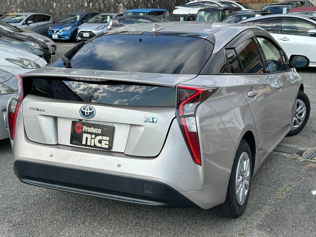 プリウス Sセーフティプラス 衝突軽減ブレーキ・バックカメラ・純正9インチナビ・デジタルミラー・ETC・レザーシートカバー・レーンキープ・オートハイビーム・LED・純正アルミホイール・フルセグ・Bluetooth・コーナーセンサー(31枚目)