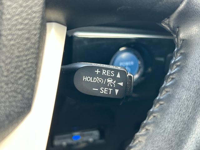 プリウス Sセーフティプラス 衝突軽減ブレーキ・バックカメラ・純正9インチナビ・デジタルミラー・ETC・レザーシートカバー・レーンキープ・オートハイビーム・LED・純正アルミホイール・フルセグ・Bluetooth・コーナーセンサー(53枚目)