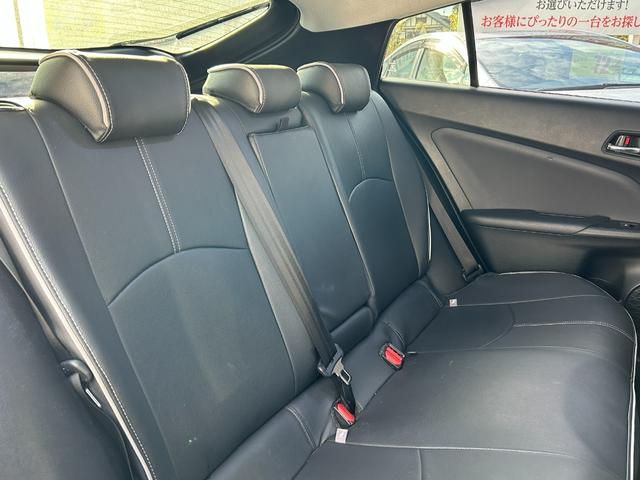 プリウス Sセーフティプラス 衝突軽減ブレーキ・バックカメラ・純正9インチナビ・デジタルミラー・ETC・レザーシートカバー・レーンキープ・オートハイビーム・LED・純正アルミホイール・フルセグ・Bluetooth・コーナーセンサー(57枚目)