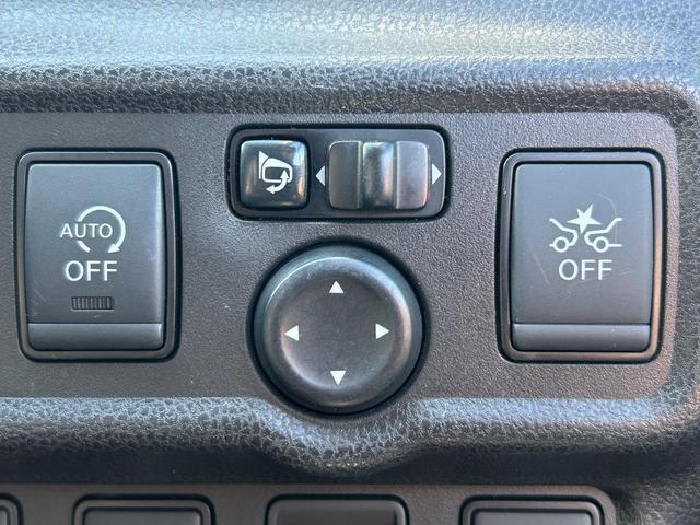 ノート X エマージェンシーブレーキ・純正ナビ・ETC・Bluetooth・Bカメラ・ドライブレコーダー・フルセグTV・社外アルミ・レーンキープ・コーナーセンサー・プッシュスタート・スマートキー・電動格納ミラー(33枚目)