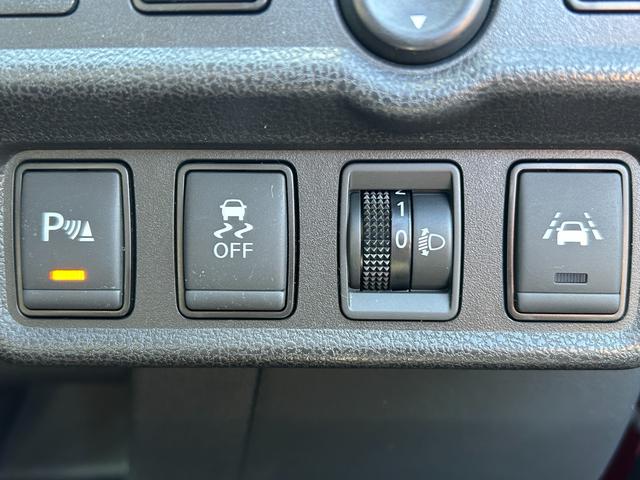 ノート X エマージェンシーブレーキ・純正ナビ・ETC・Bluetooth・Bカメラ・ドライブレコーダー・フルセグTV・社外アルミ・レーンキープ・コーナーセンサー・プッシュスタート・スマートキー・電動格納ミラー(34枚目)