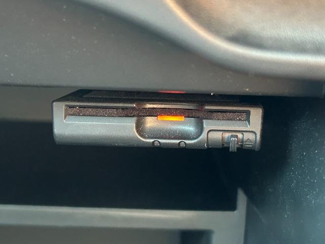 ノート X エマージェンシーブレーキ・純正ナビ・ETC・Bluetooth・Bカメラ・ドライブレコーダー・フルセグTV・社外アルミ・レーンキープ・コーナーセンサー・プッシュスタート・スマートキー・電動格納ミラー(35枚目)