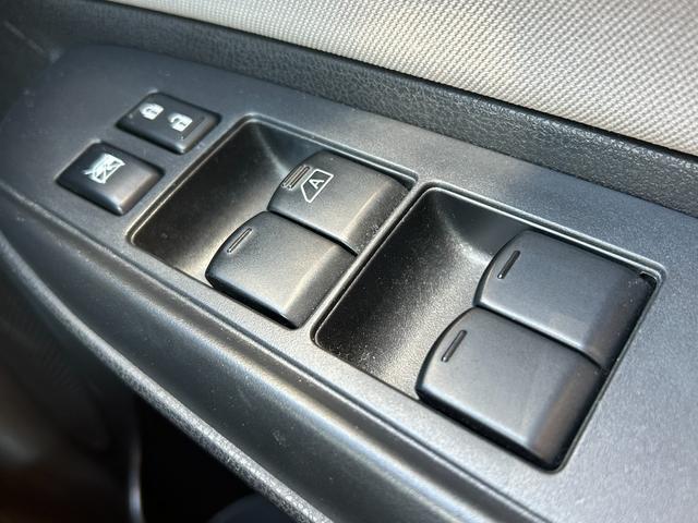 ノート X エマージェンシーブレーキ・純正ナビ・ETC・Bluetooth・Bカメラ・ドライブレコーダー・フルセグTV・社外アルミ・レーンキープ・コーナーセンサー・プッシュスタート・スマートキー・電動格納ミラー(36枚目)