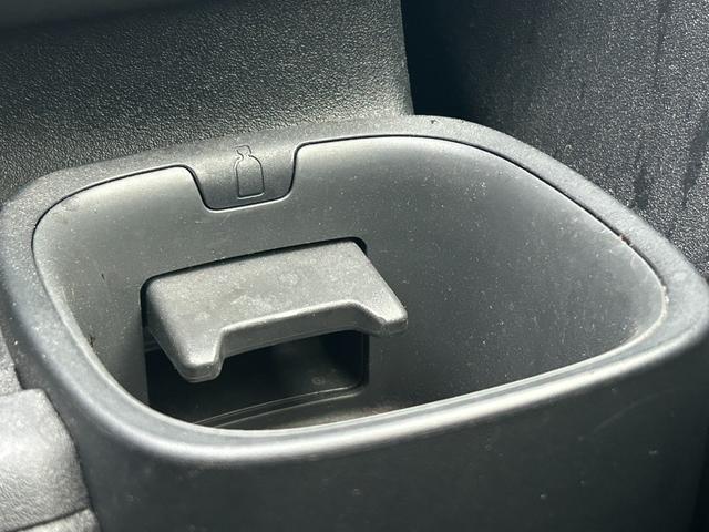 シエンタ Ｘ　衝突軽減・ビルトインＥＴＣ・Ｂカメ・Ｂｌｕｅｔｏｏｔｈ・純正ディスプレイオーディオ・フルセグＴＶ・ＬＥＤライト・クルーズコントロール・電動スライドドア・コーナーセンサー・レーンキープ・オートハイビーム（33枚目）