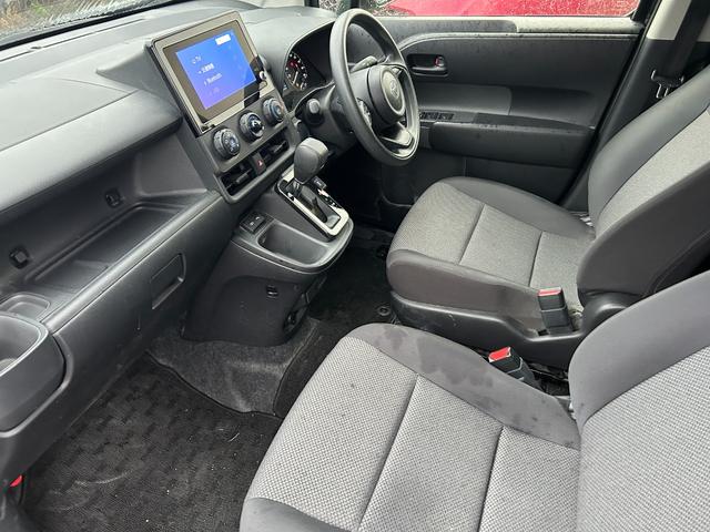 シエンタ Ｘ　衝突軽減・ビルトインＥＴＣ・Ｂカメ・Ｂｌｕｅｔｏｏｔｈ・純正ディスプレイオーディオ・フルセグＴＶ・ＬＥＤライト・クルーズコントロール・電動スライドドア・コーナーセンサー・レーンキープ・オートハイビーム（54枚目）