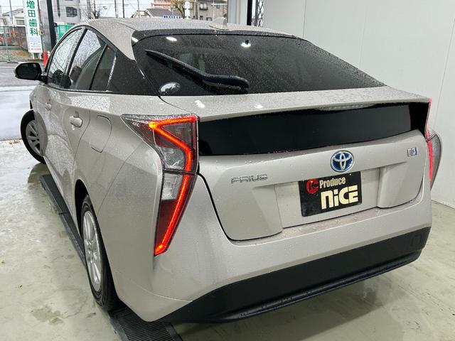 プリウス S トヨタセーフティセンス・トヨタ純正9型ナビ・前後ドラレコ・バックカメラ・ETC・Bluetooth・フルセグTV・クルコン・純正アルミ・LEDヘッド・フォグ・コーナーセンサー・プッシュスタート(19枚目)