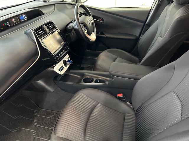 プリウス S トヨタセーフティセンス・トヨタ純正9型ナビ・前後ドラレコ・バックカメラ・ETC・Bluetooth・フルセグTV・クルコン・純正アルミ・LEDヘッド・フォグ・コーナーセンサー・プッシュスタート(62枚目)