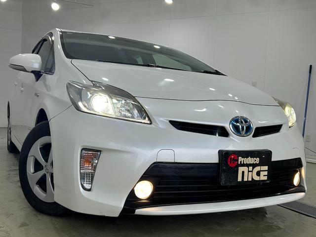 プリウス Ｓ　トヨタ純正ナビ・バックカメラ・ビルトインＥＴＣ・ＨＩＤヘッド・Ｂｌｕｅｔｏｏｔｈ・前後ドラレコ・プッシュスタート・スマートキー・純正アルミ・フォグランプ・ワンセグＴＶ・オートエアコン・電動格納ミラー（5枚目）