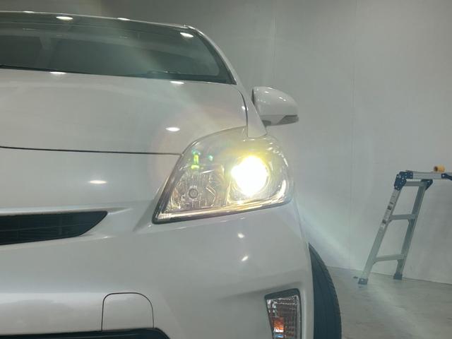 プリウス Ｓ　トヨタ純正ナビ・バックカメラ・ビルトインＥＴＣ・ＨＩＤヘッド・Ｂｌｕｅｔｏｏｔｈ・前後ドラレコ・プッシュスタート・スマートキー・純正アルミ・フォグランプ・ワンセグＴＶ・オートエアコン・電動格納ミラー（10枚目）