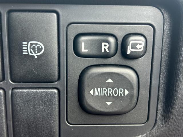 プリウス Sツーリングセレクション TOYOTA純正ナビ・ドラレコ・バックカメラ・ETC・Bluetooth・LEDヘッドライト・オートエアコン・純正ツーリングホイール・スマートキー・プッシュスタート・ヘッドライトウォッシャー・フルセグ(33枚目)