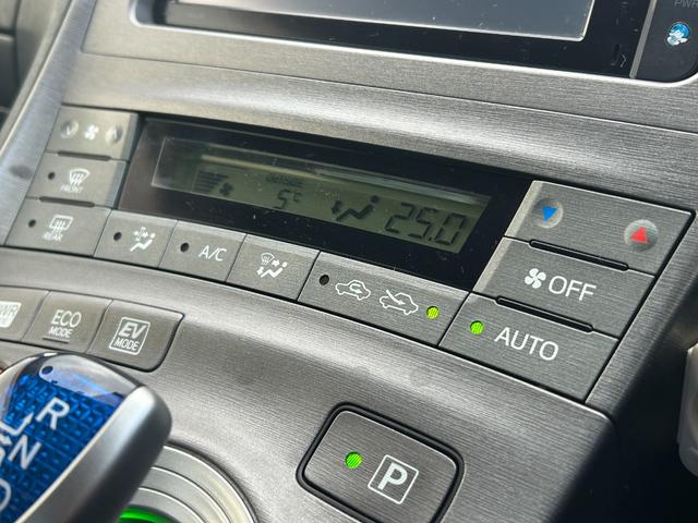 プリウス Sツーリングセレクション TOYOTA純正ナビ・ドラレコ・バックカメラ・ETC・Bluetooth・LEDヘッドライト・オートエアコン・純正ツーリングホイール・スマートキー・プッシュスタート・ヘッドライトウォッシャー・フルセグ(40枚目)